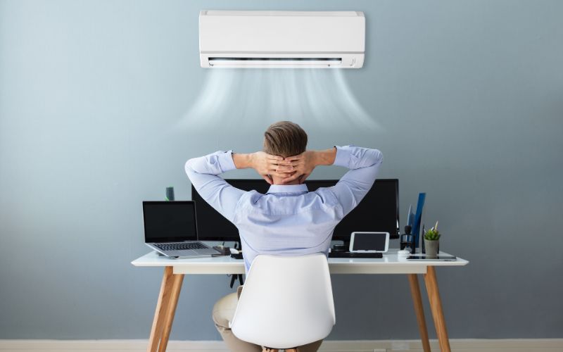Foto de cuerpo del blog de Climaribas - Aire acondicionado averiado en pleno verano