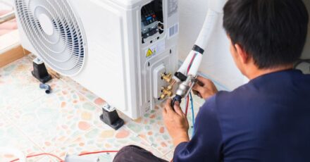 Foto destacada del blog de Climaribas - Cuánto cuesta reparar un aire acondicionado en Barcelona