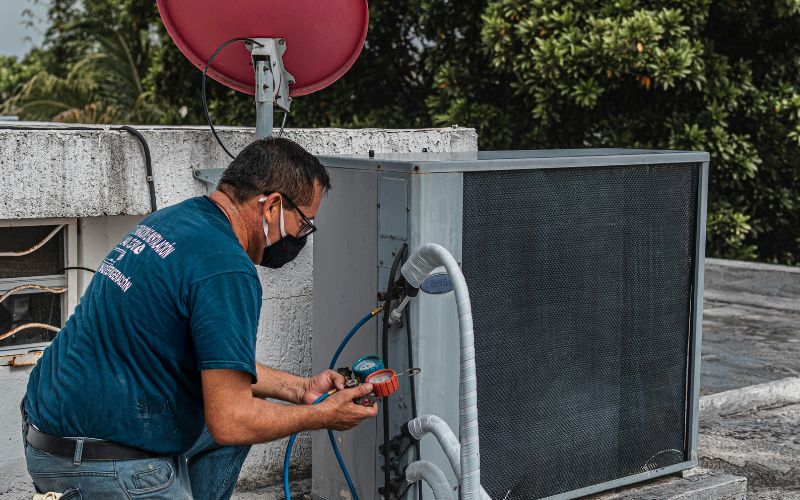 Foto destacada del blog de Climaribas - Cuánto llamar a un técnico de aire acondicionado