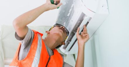 Foto destacada del blog de Climaribas - Cuánto tarda en repararse un aire acondicionado en Barcelona